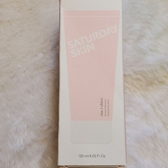 Saturday Skin rise + shine Apple/ Peach Gentle Cleanser SEALED Box - Picture 4 of 7